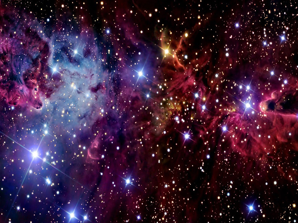 Hãy cùng khám phá không gian bao la qua hình ảnh kỳ quặc này. Tận hưởng những khoảnh khắc kỳ diệu với những hình ảnh đẹp nhất về các thiên hà đầy màu sắc và các hành tinh lạ thú.